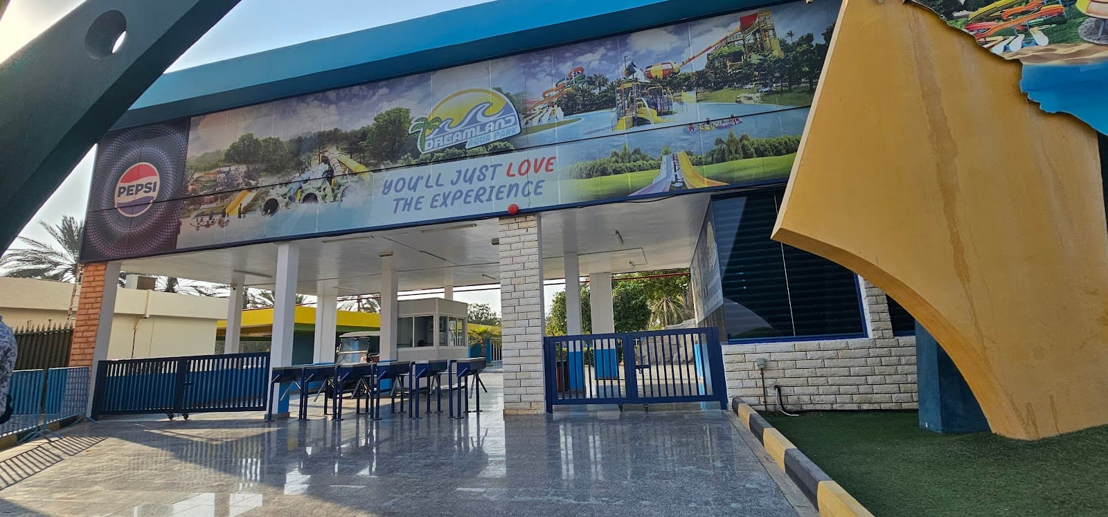Dreamland Aqua Park